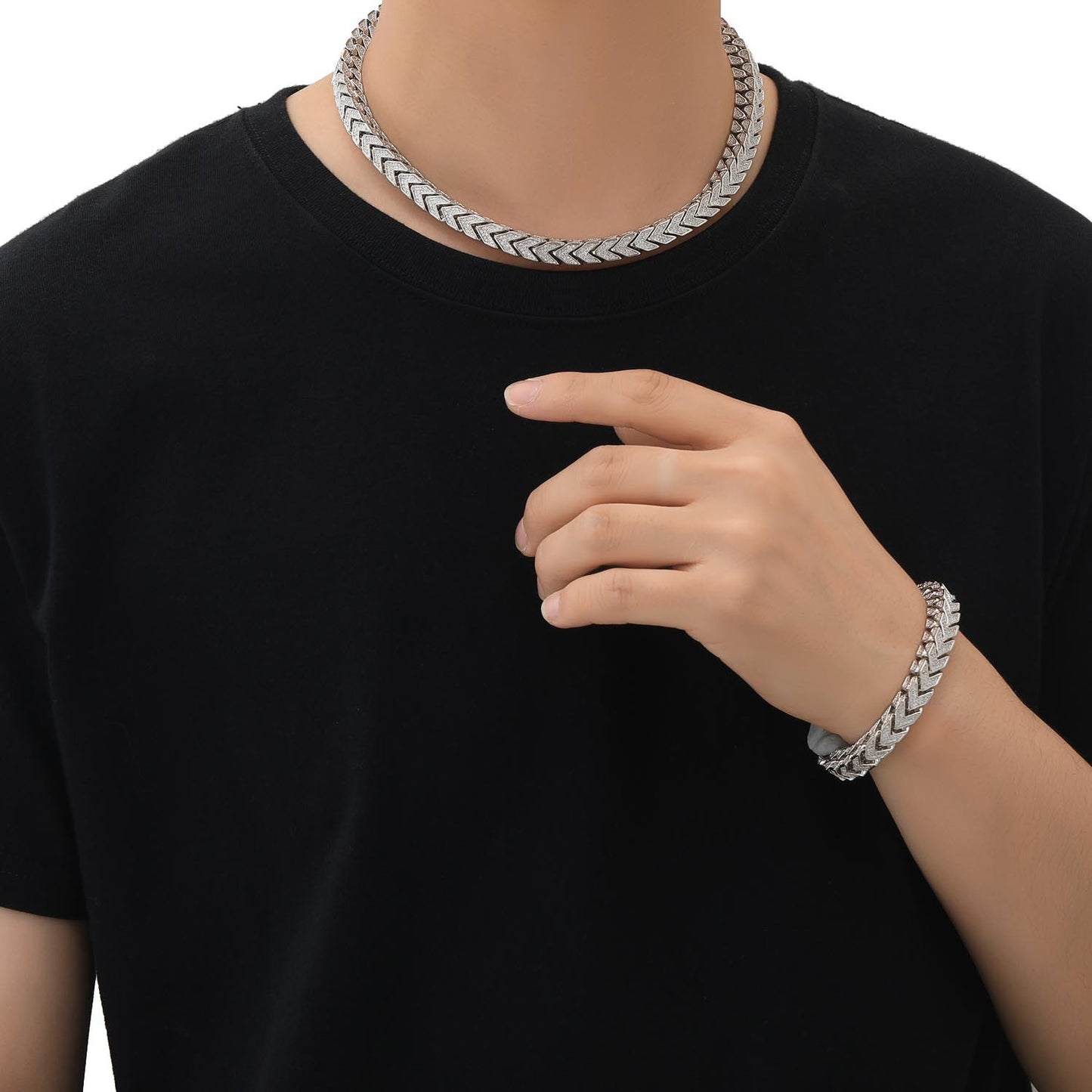Hip Hop 8mm V shaped Cuban Chain Full of CZ Iced Out Diamond Bracelet Jewelry